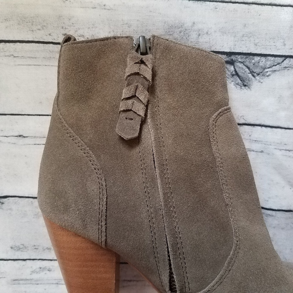 Joie |taupe leather booties, size 5.5 - Picture 2 of 6